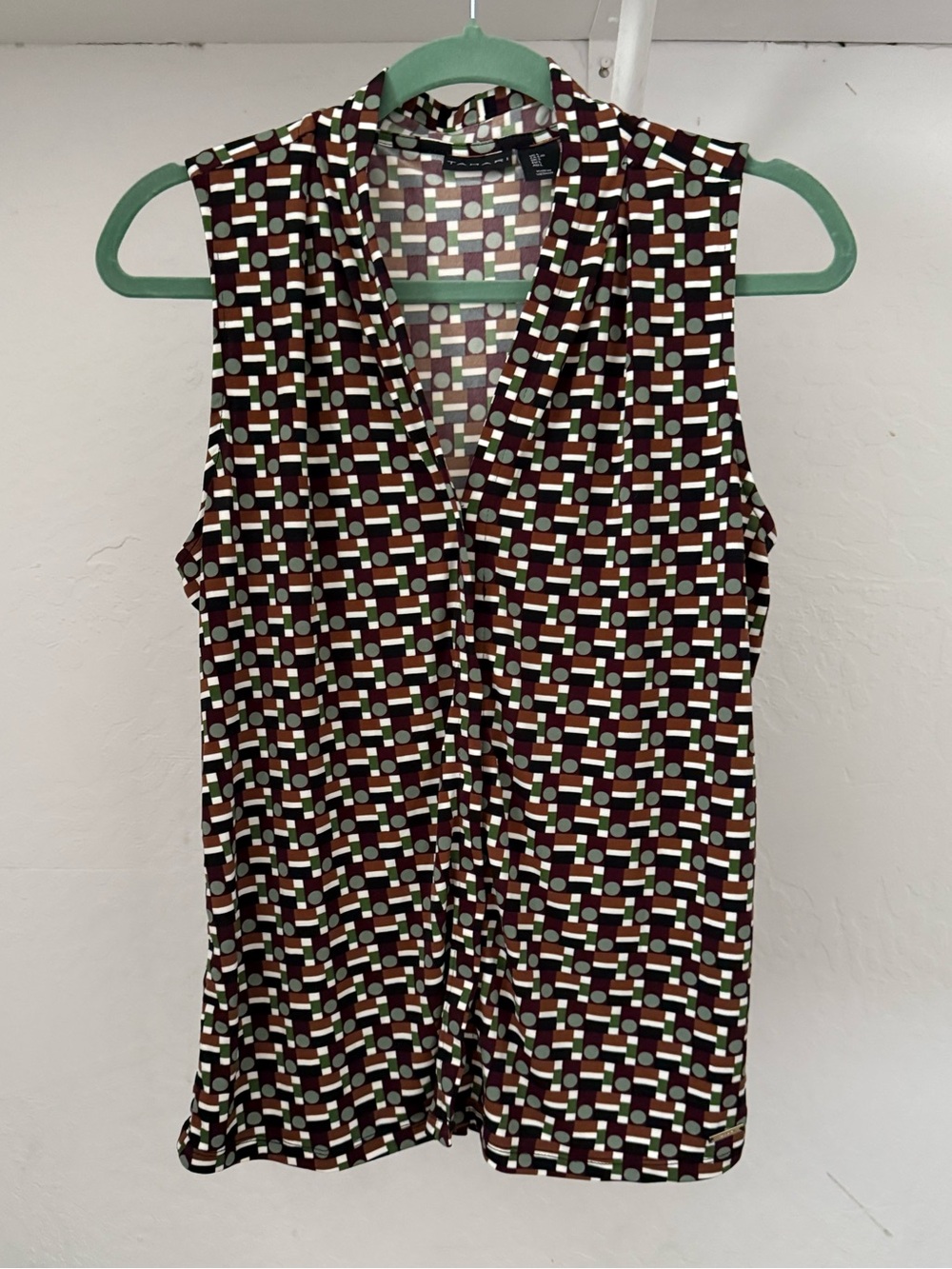 Bundle 3 for 50% off Y2K Tahari Stretch Jersey Print Top